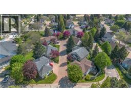 375 SILVERBIRCH Boulevard - 39