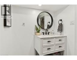 13 TWEEDSMUIR Avenue - 41