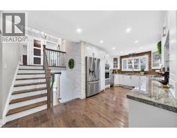 323 QUEEN VICTORIA Drive - 11