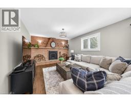 323 QUEEN VICTORIA Drive - 31