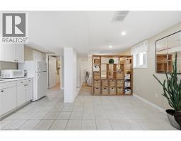 20 PEEL Street S - 10