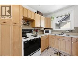 20 PEEL Street S - 15