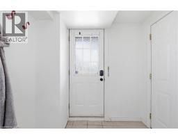 20 PEEL Street S - 18