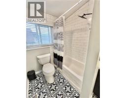 241 THORNER Drive - 21