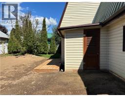12 WALPOLE Drive - 36