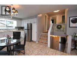64 WINNETT Street N - 12