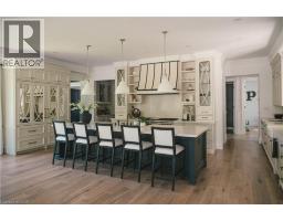 147 BEVERLY Court - 13