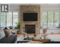 147 BEVERLY Court - 17
