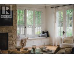 147 BEVERLY Court - 18