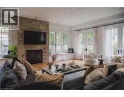 147 BEVERLY Court - 19