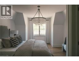 147 BEVERLY Court - 29