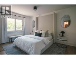 147 BEVERLY Court - 33