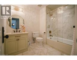 147 BEVERLY Court - 34