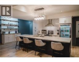 147 BEVERLY Court - 35
