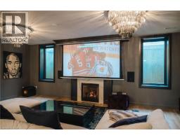 147 BEVERLY Court - 38