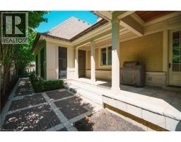 147 BEVERLY Court - 41