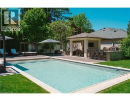147 BEVERLY Court - 44