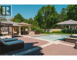 147 BEVERLY Court - 45