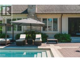 147 BEVERLY Court - 48