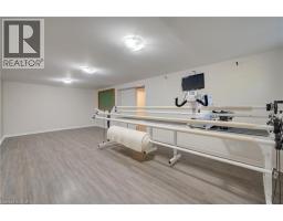 68 KINGSLEA Drive - 26