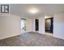 68 KINGSLEA Drive - 32