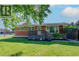 68 KINGSLEA Drive - 4