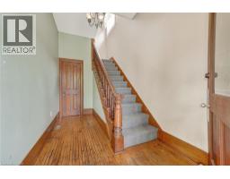 11 BYRON Street - 24