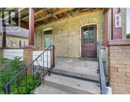 11 BYRON Street - 3