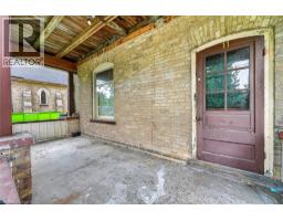 11 BYRON Street - 4