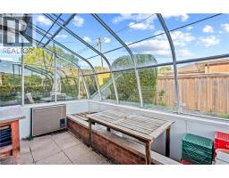 12 LORNE Avenue - 40