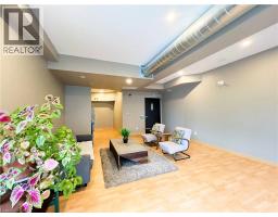 690 W KING Street W UnitNo. 116 - 21