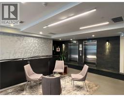 690 W KING Street W UnitNo. 116 - 24