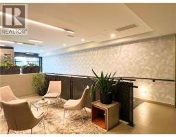 690 W KING Street W UnitNo. 116 - 25