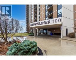 500 GREEN Road UnitNo. 1701 - 4