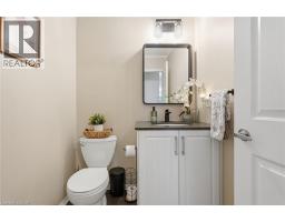 2418 BUTTERNUT Crescent - 21