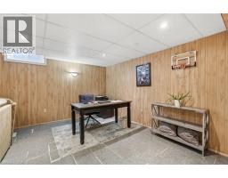 2418 BUTTERNUT Crescent - 41
