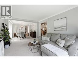 2418 BUTTERNUT Crescent - 8