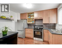 1350 LIMERIDGE Road E UnitNo. 18 - 4