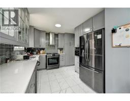 525 FALLINGBROOK Drive - 2