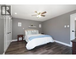 279 SANDOWNE Drive UnitNo. 32 - 21