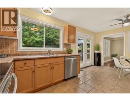 72 ETHERINGTON Crescent - 17