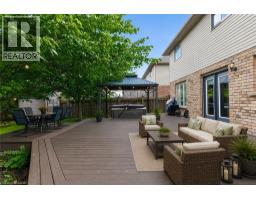 72 ETHERINGTON Crescent - 44