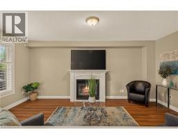 72 ETHERINGTON Crescent - 7