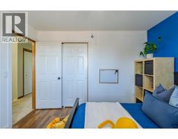 141 LYNNDALE Road - 26