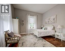 35 SCHWEITZER Street - 23