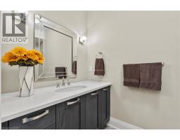 110 W JOHN Street W - 32