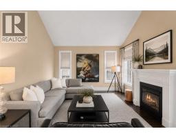 110 W JOHN Street W - 35
