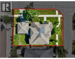 110 W JOHN Street W - 45