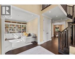 110 W JOHN Street W - 7