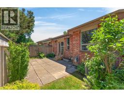 96 BLUELAGOON Drive - 30